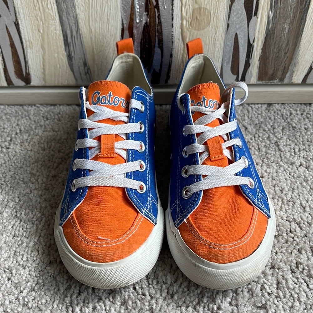 Gators Sneakers Youth Size 1